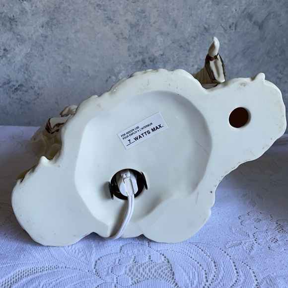 Nativity Scene Christmas Lamp Cream Gold - Picture 9 of 16